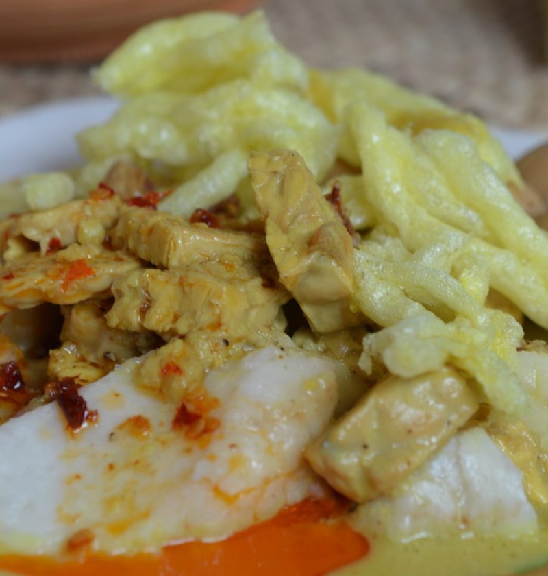 Ketupat Glabed: Sajian Khas yang Penuh Tradisi dan Lezatnya