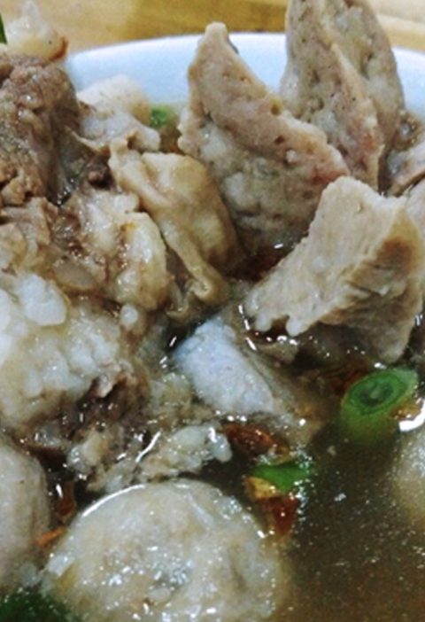 Bakso Rusuk: Sensasi Gurih yang Bikin Ketagihan di Setiap Gigitan