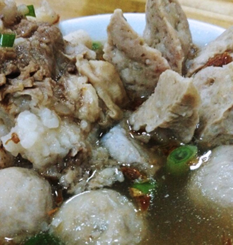 Bakso Rusuk: Sensasi Gurih yang Bikin Ketagihan di Setiap Gigitan