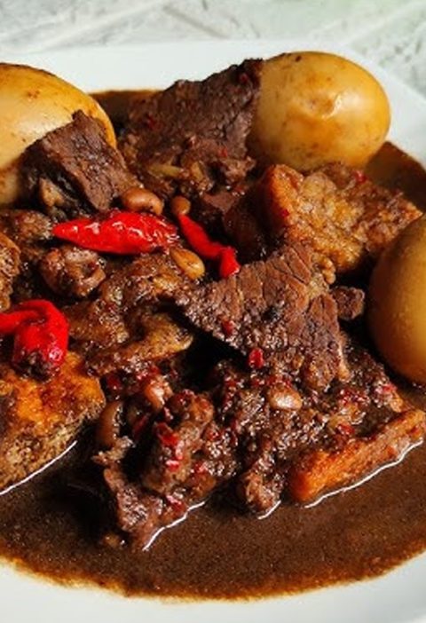 Brongkos: Makanan Nusantara yang Bikin Lidah Bergoyang