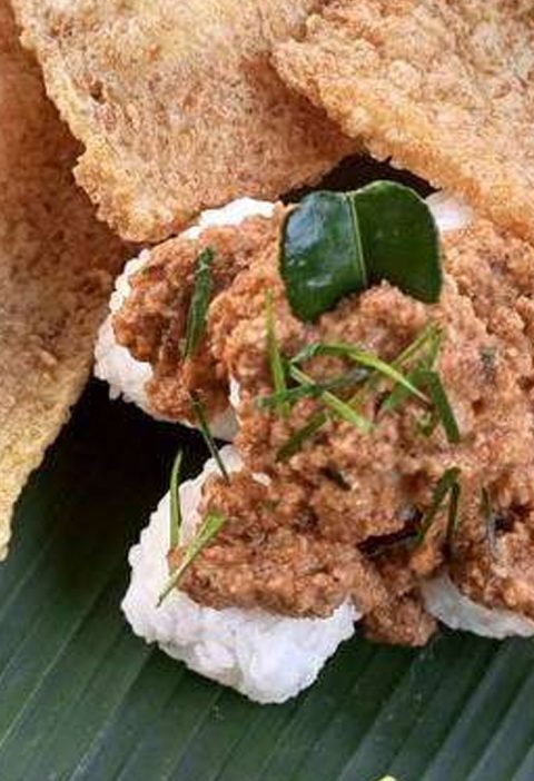 Cabuk Rambak: Kombinasi Lezat Antara Sambal dan Kerupuk