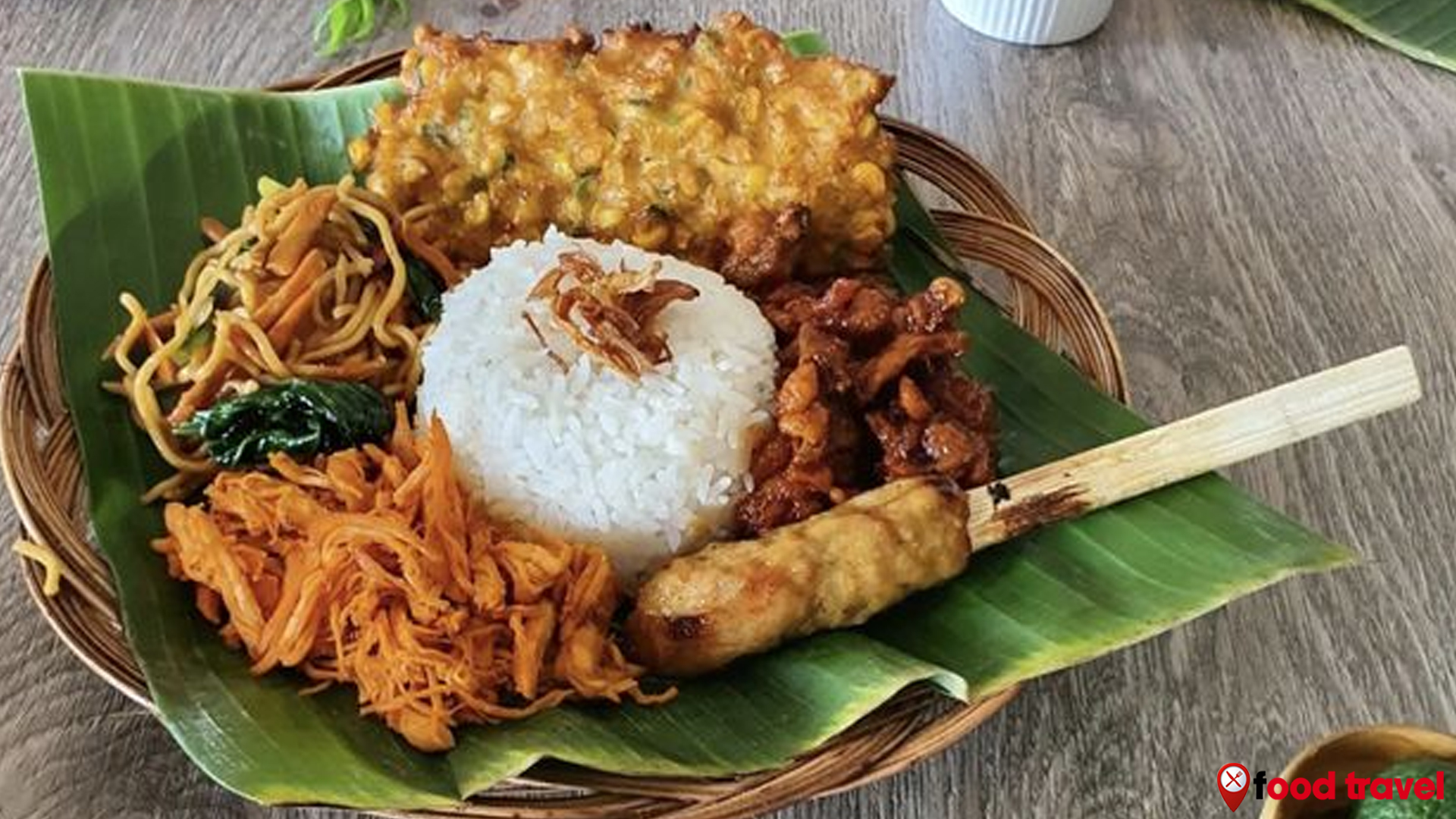 Nasi Campur Bali: Lezatnya Hidangan Warisan Pulau Dewata