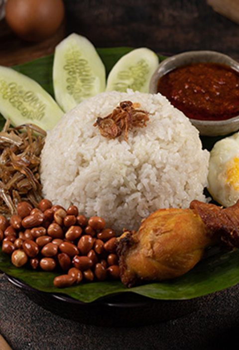 Nasi Rames: Perpaduan Lauk yang Bikin Lidah Bergoyang