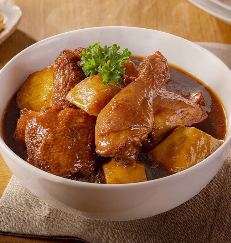 Nikmati Semur Ayam Hangat dengan 4 Variasi Resep Sederhana