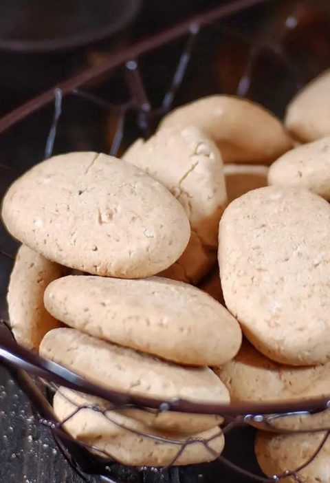 Mengulik Sensasi Kue Bagea, Kue Kering yang Bikin Nagih