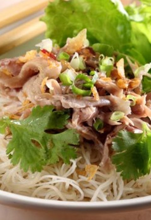 Bihun Bebek Melezatkan 4 Bahan Utama Penuh Cita Rasa