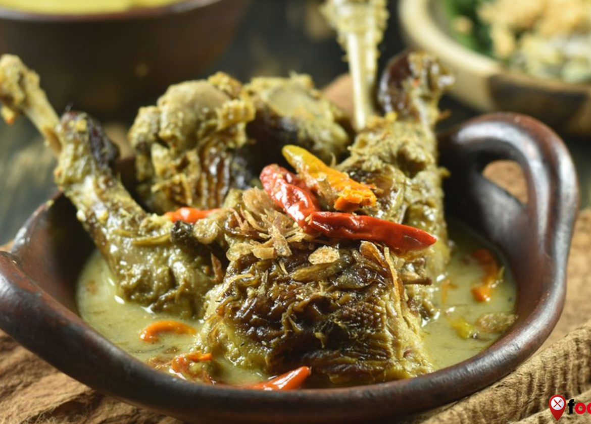 Rahasia Lezat Ayam Lodho, Warisan Kuliner Khas Jawa Timur