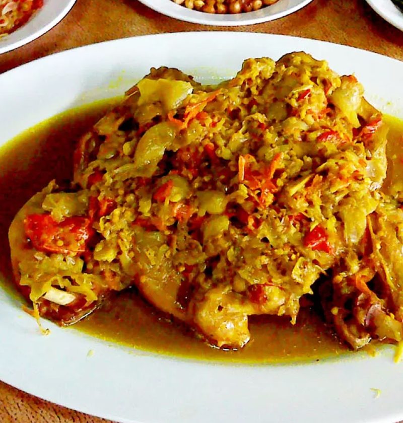 Ayam Betutu Kuah: 3 Alasan Mengapa Makanan Ini Wajib Dicoba 3 Ayam Betutu Kuah: 3 Alasan Mengapa Makanan Ini Wajib Dicoba