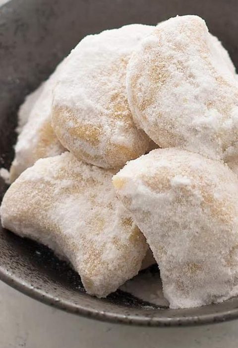 Kelezatan Baru 5 Generasi Kue Putri Salju yang Tak Lekang Waktu 4 Kelezatan Baru 5 Generasi Kue Putri Salju yang Tak Lekang Waktu