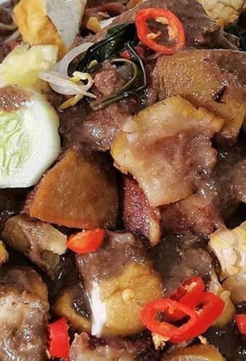 Rujak Cingur dan 5 Kejutan Pedas-Manis yang Bikin Ketagihan 7 Rujak Cingur dan 5 Kejutan Pedas-Manis yang Bikin Ketagihan