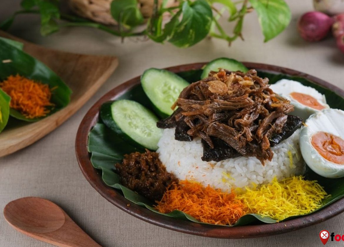 Sensasi Nasi Krawu Bersama 5 Budaya Lokal yang Memikat 3 Sensasi Nasi Krawu Bersama 5 Budaya Lokal yang Memikat