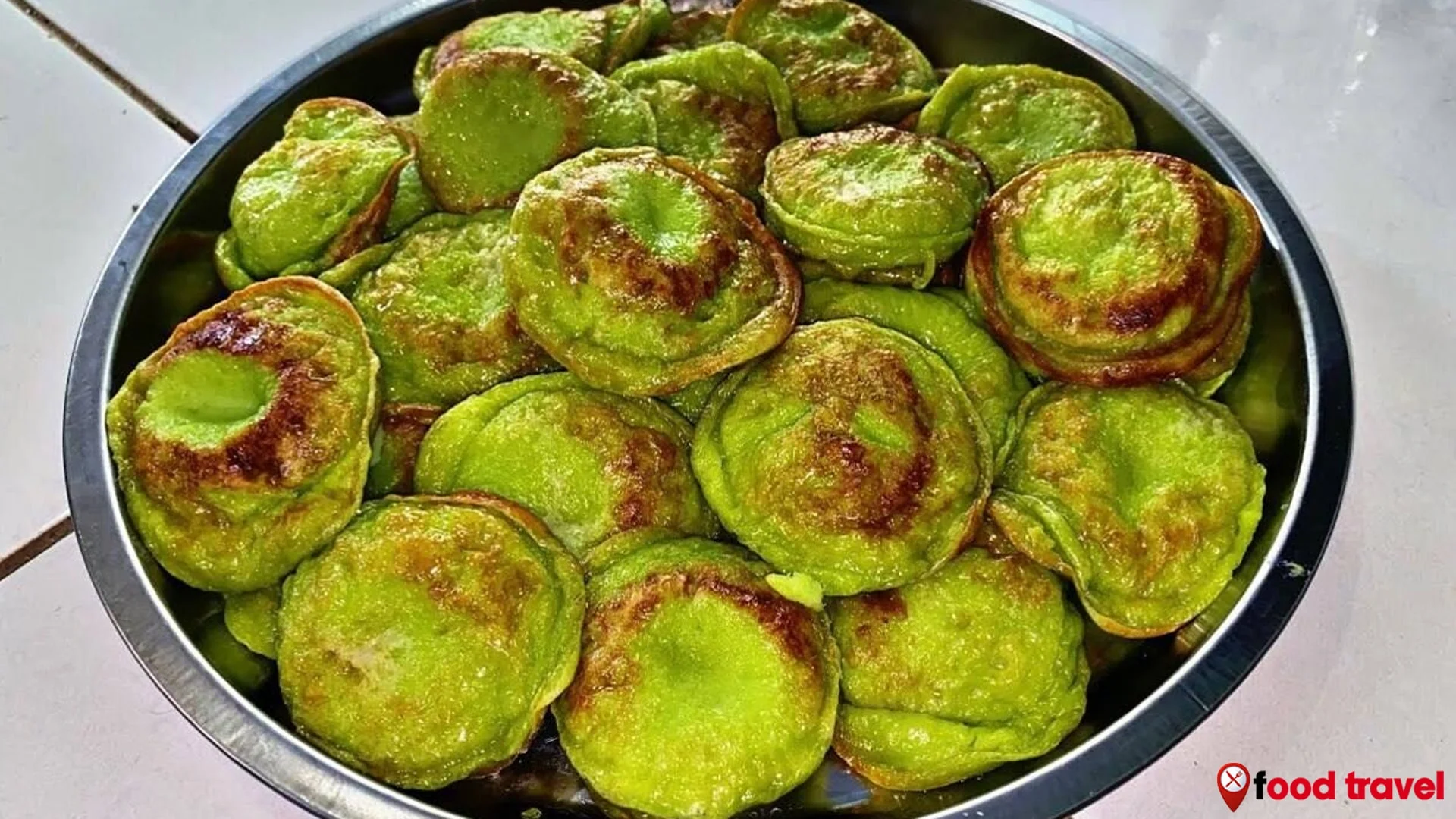 Akok : 5 Keunikan Rasa yang Membuat Kue Ini Begitu Spesial 2 Akok : 5 Keunikan Rasa yang Membuat Kue Ini Begitu Spesial