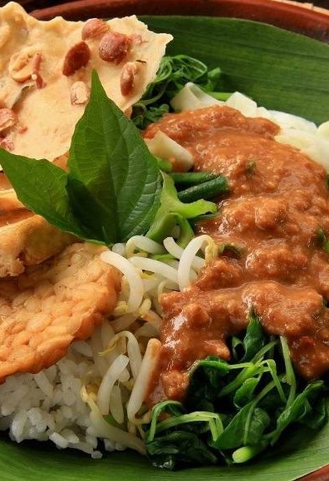 Dari Sambal hingga Sayuran: 5 Hal menarik tentang Pecel Madiun 5 Dari Sambal hingga Sayuran: 5 Hal menarik tentang Pecel Madiun
