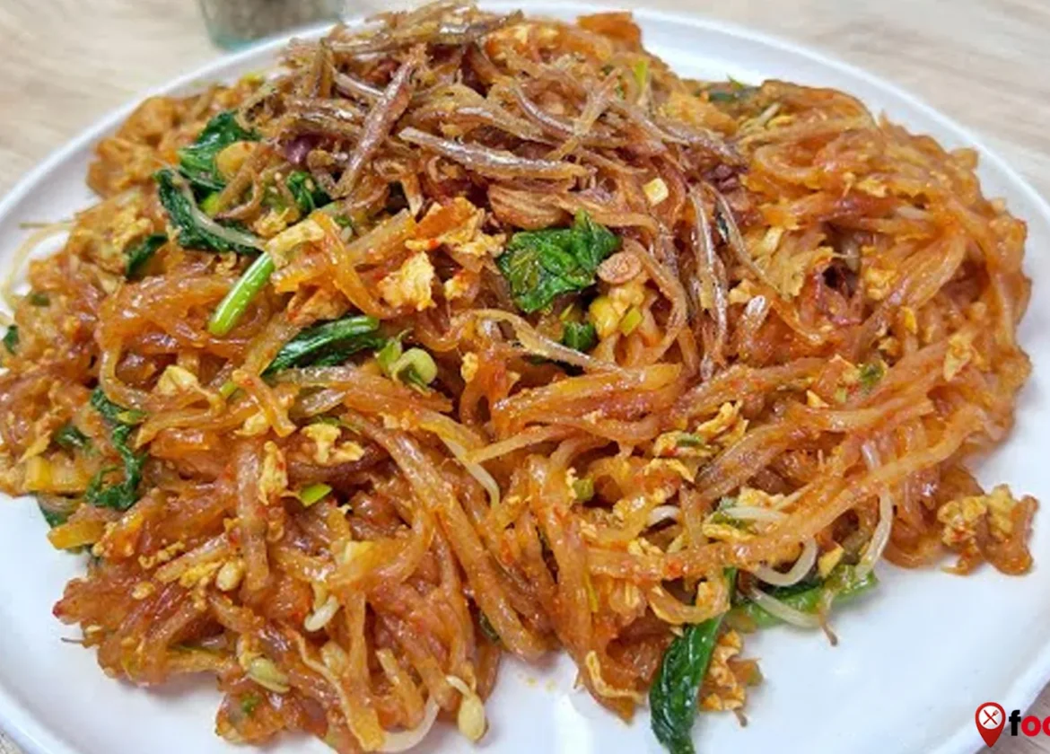 Mie Sagu: 4 Tradisi Kuliner yang Membuatnya Tetap Populer