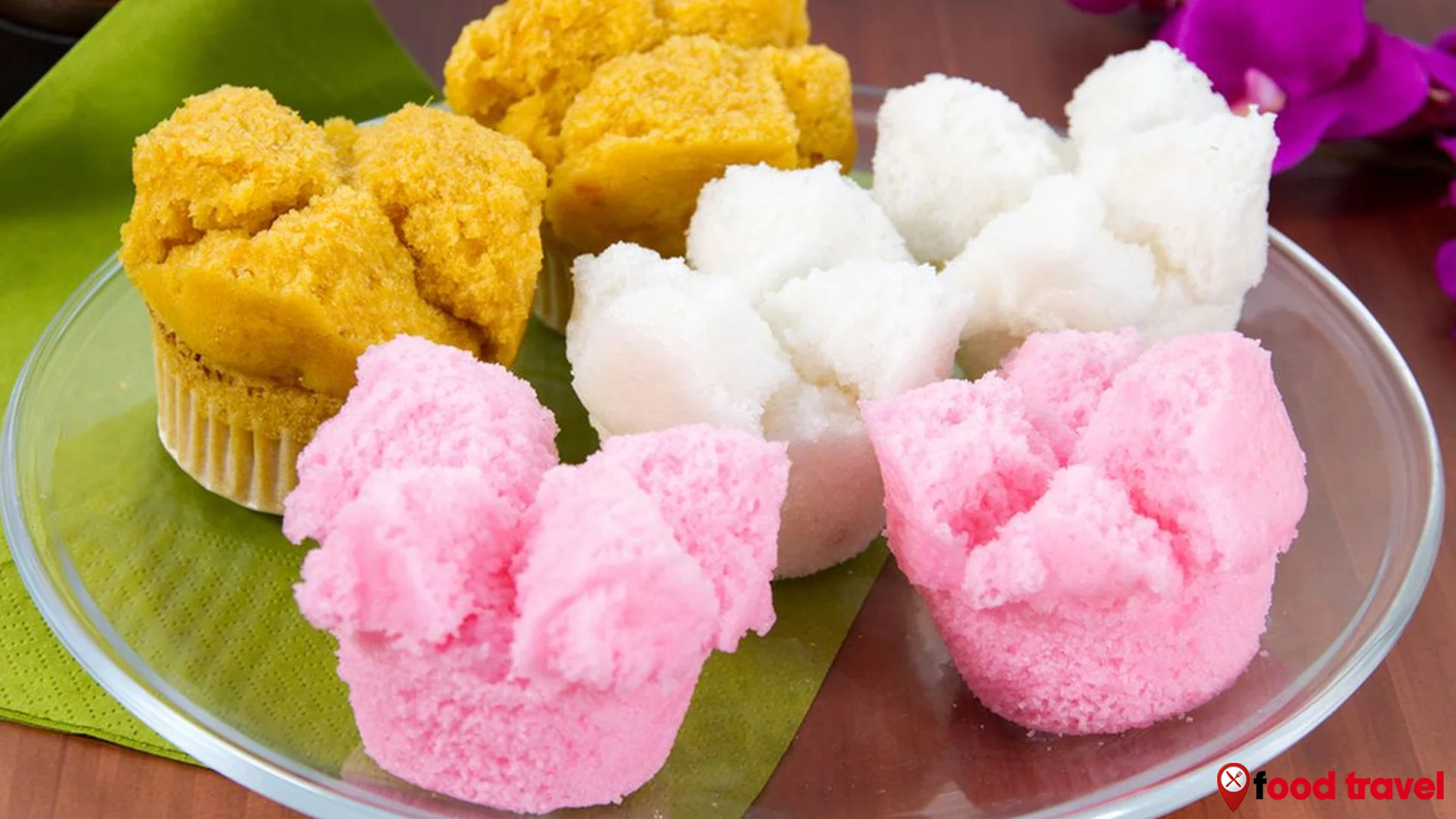 Kue Mangkuk dan 5 Rasa Legit yang Bikin Lidah Lo Ngiler 2 Kue Mangkuk dan 5 Rasa Legit yang Bikin Lidah Lo Ngiler