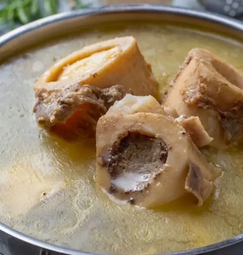 Kaldu Sumsum dan 5 Alasan Kuliner Ini Tetap Dicintai Penikmat Tradisi 1 Kaldu Sumsum dan 5 Alasan Kuliner Ini Tetap Dicintai Penikmat Tradisi