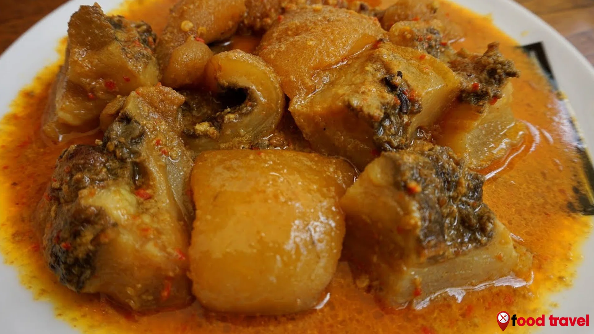 Kuliner Gulai Kikil Menawarkan 5 Sensasi Rasa Asli Dari Gurih Hingga Pedas