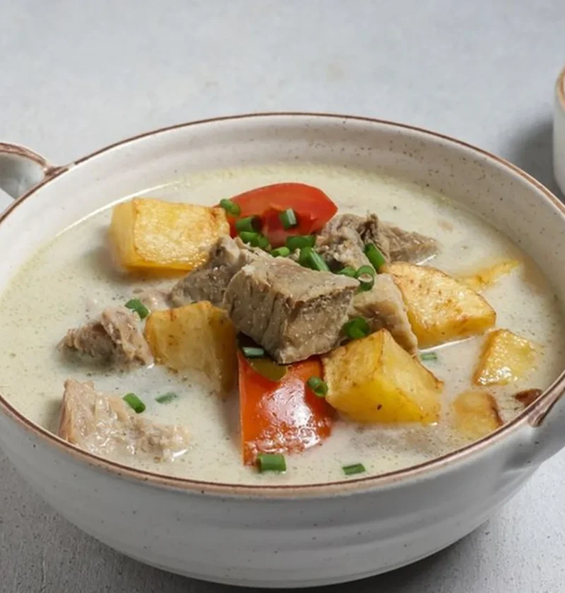 Soto Betawi Menyajikan 4 Rahasia Rasa Yang Bikin Lidah Bergoyang 1 Soto Betawi Menyajikan 4 Rahasia Rasa Yang Bikin Lidah Bergoyang