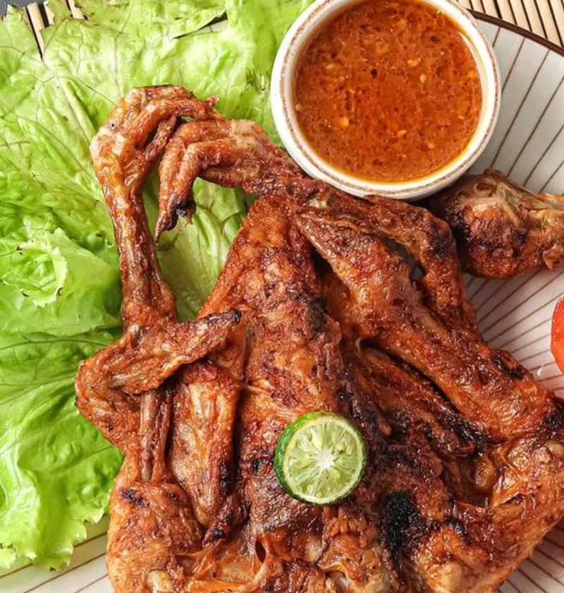 Kuliner Ayam Taliwang 5 Variasi Bumbu Pedas Mantap dan Autentik