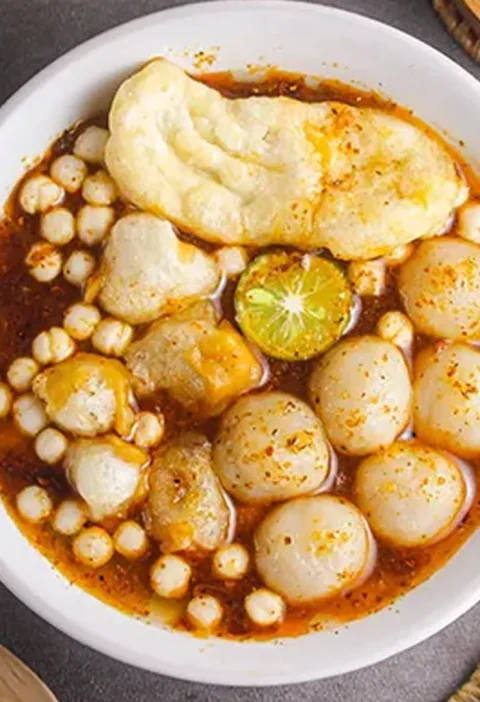 Kuliner Baso Aci Menawarkan 5 Varian Pedas yang Menggoda Lidah